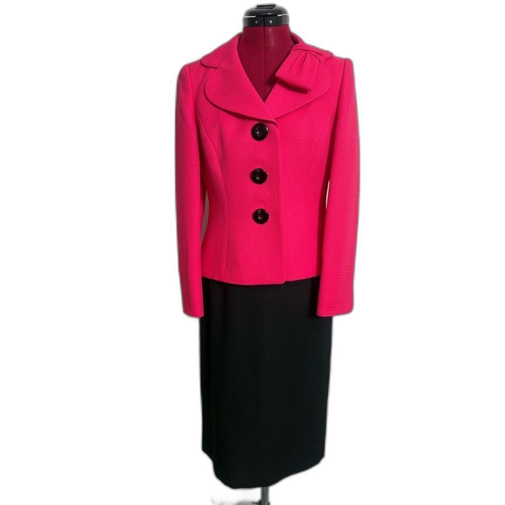 Le Suit Skirt Suit Women's Size 4P Pink & Black 2-Piece Set Blazer & Skirt